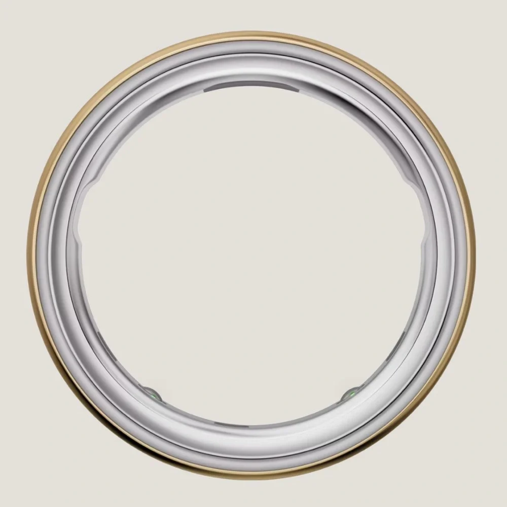 Oura ring 4 gold size 6 w box